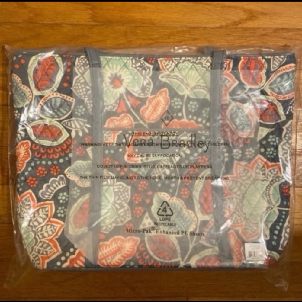 Vera Bradley Tote